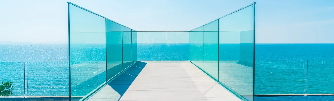 Customized Glass Pool Fence Repair Services in Ensley, FL